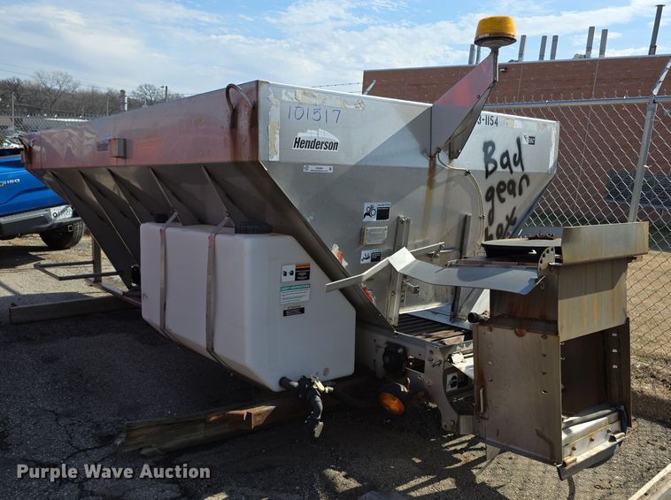 2004 Henderson FSHX13XHX25280 V-Box Stainless steel Spreader spreader - DZ3865