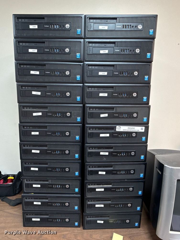 (22) HP ProDesk 600 CPUs - DZ4293