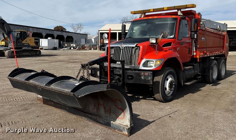 2007 International 7400 dump truck - DZ4315