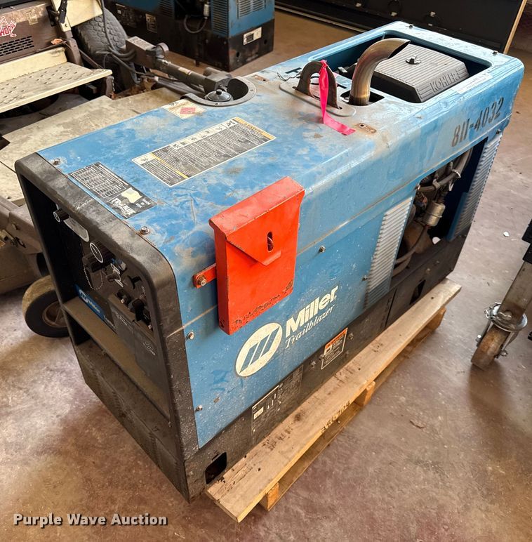 2002 Miller Trailblazer welder/generator - DZ4327