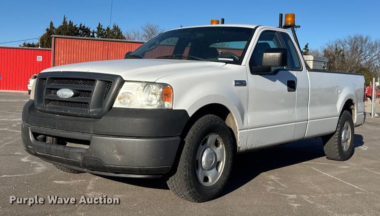 2008 Ford F150 pickup truck - EP2939