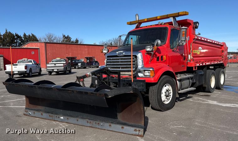 2009 Sterling L7500 Series dump truck - EP2943