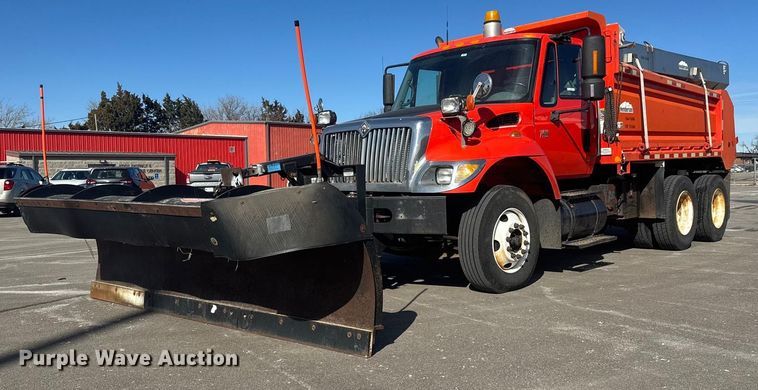 2007 International 7400 dump truck - EP2946