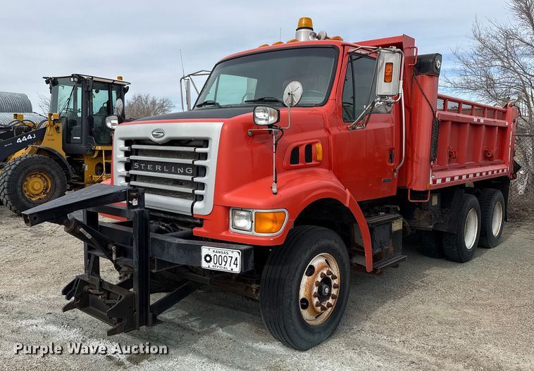 2003 Sterling 7500 dump truck - EP2979