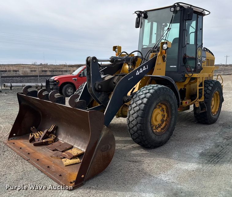 2006 John Deere 444J wheel loader - EP2980