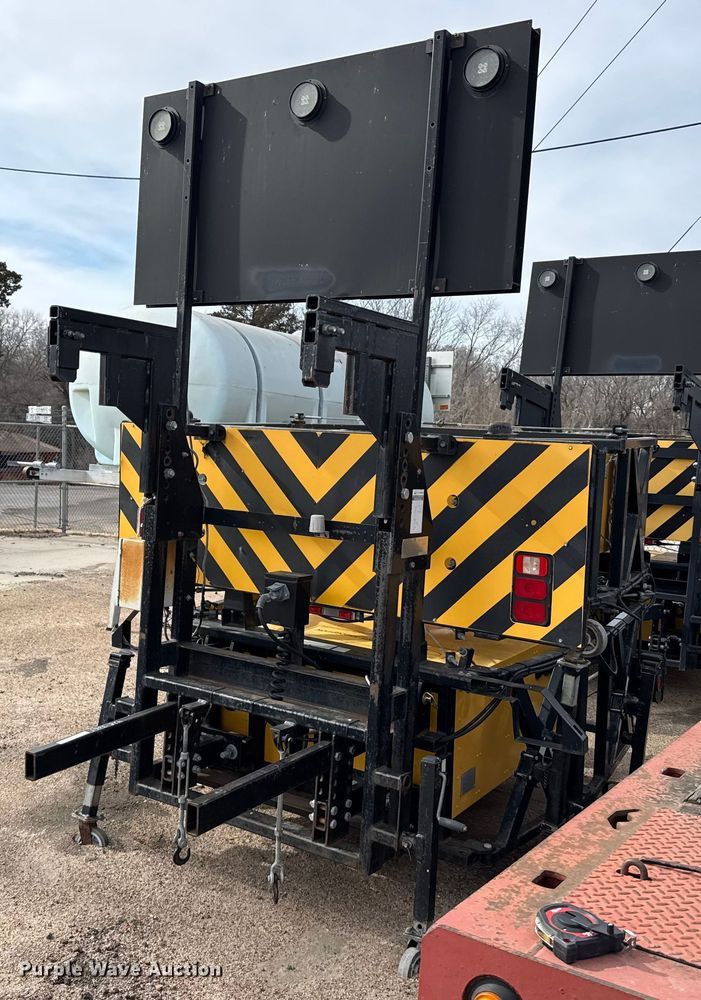 2011 Trinity  Energy Absorption system  crash attenuator - FB0761