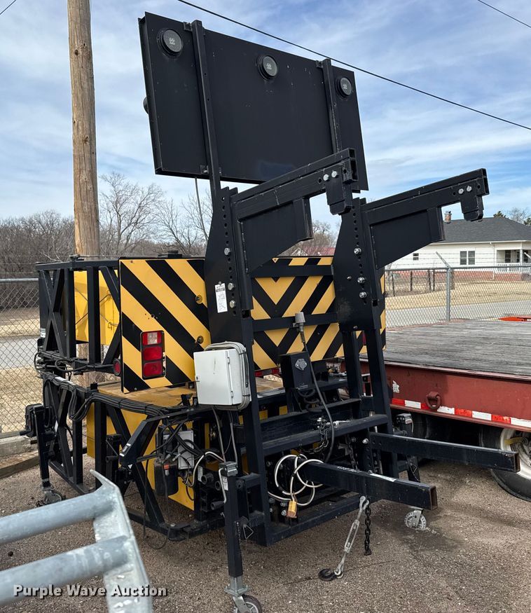 2011 Trinity Energy Absorption Systems crash attenuator   - FB0762