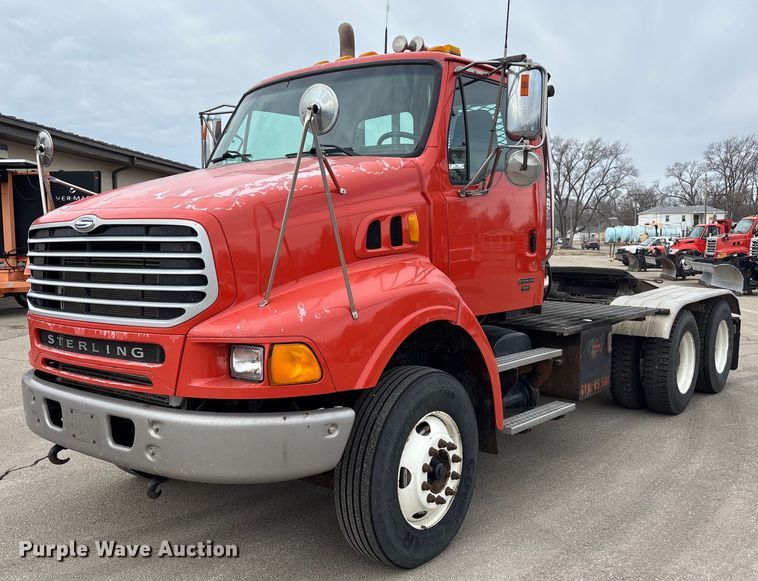2006 Sterling L9500 Series semi truck - FB0781