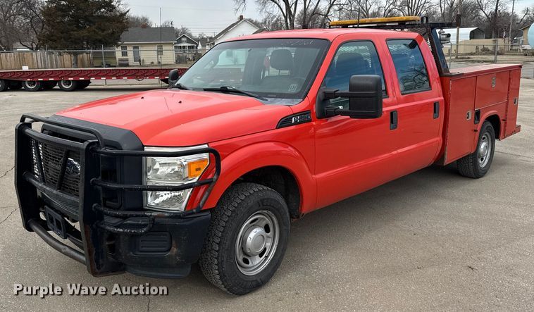 2011 Ford F250 Super Duty Crew Cab utility bed pickup truck - FB0788