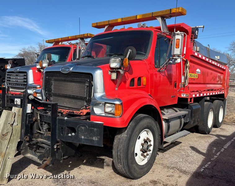 2009 Sterling L7500 Series dump truck - NK9039