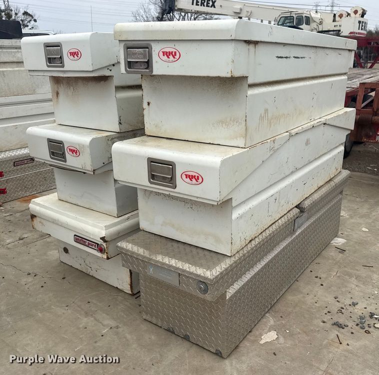 (6) toolboxes - DQ4294