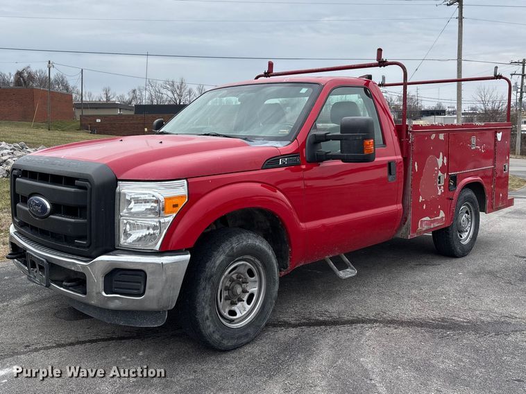 2011 Ford F250 Super Duty utility bed pickup truck - DT0034