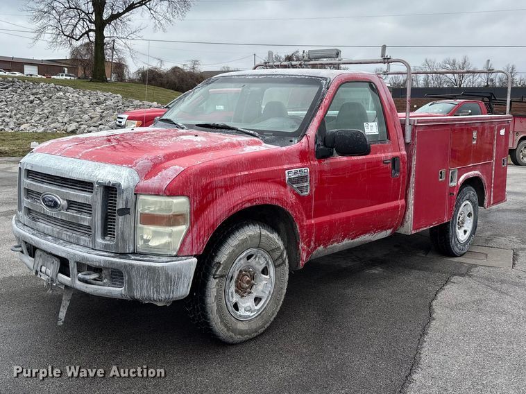 2008 Ford F250 Super Duty utility bed pickup truck - DT0044