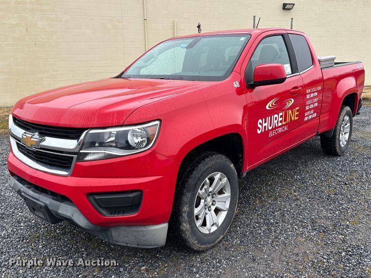 2017 Chevrolet Colorado Ext. Cab pickup truck - DT2849