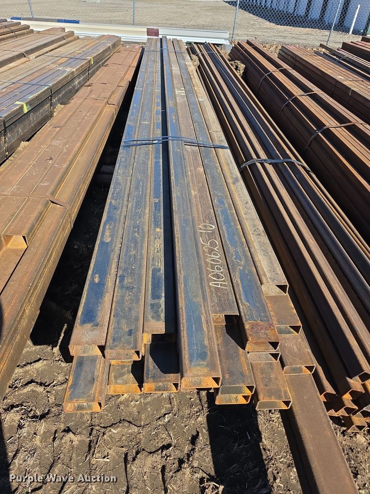 (42) pieces of tubing - DZ3917