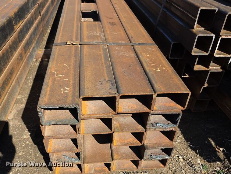 (18) pieces of tubing - DZ3930