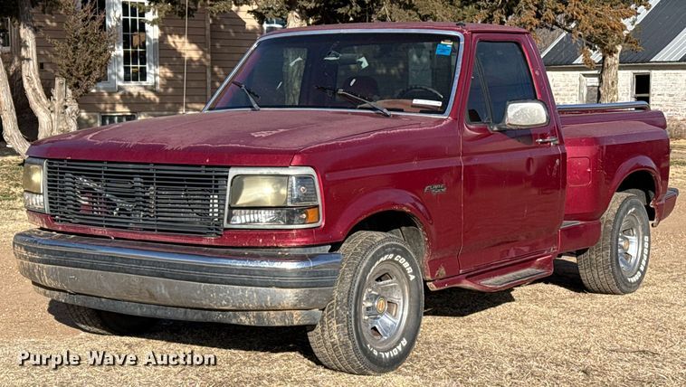 1992 Ford F150 Flare Side pickup truck - DZ4998