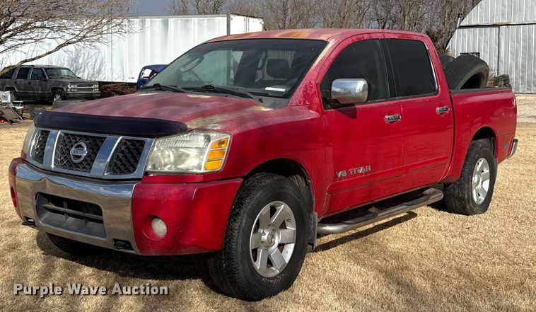 2006 Nissan Titan Crew Cab pickup truck - DZ5019