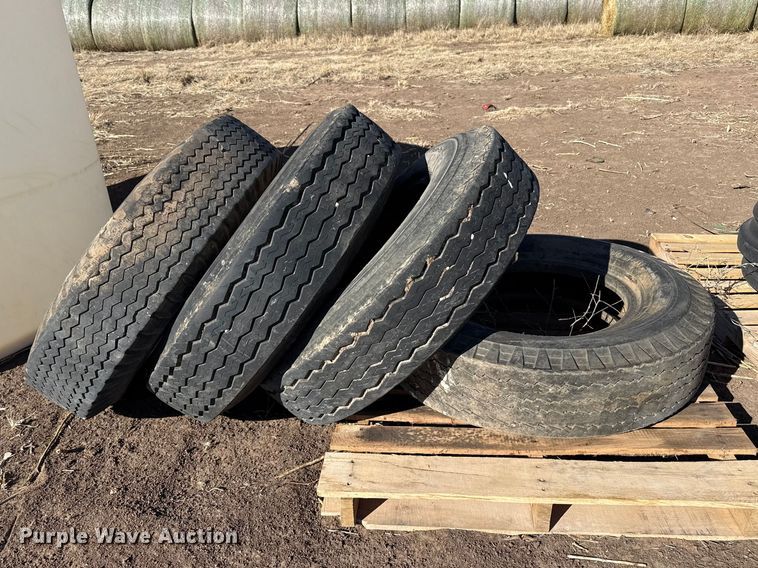 (4) 9.00-20 tires - DZ5114
