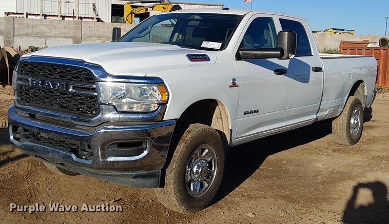 2020 RAM 3500 Crew Cab pickup truck - EE5152