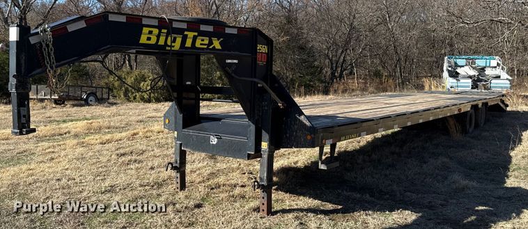 2019 Big Tex 25GN-35BK+5MR equipment trailer - ES5854