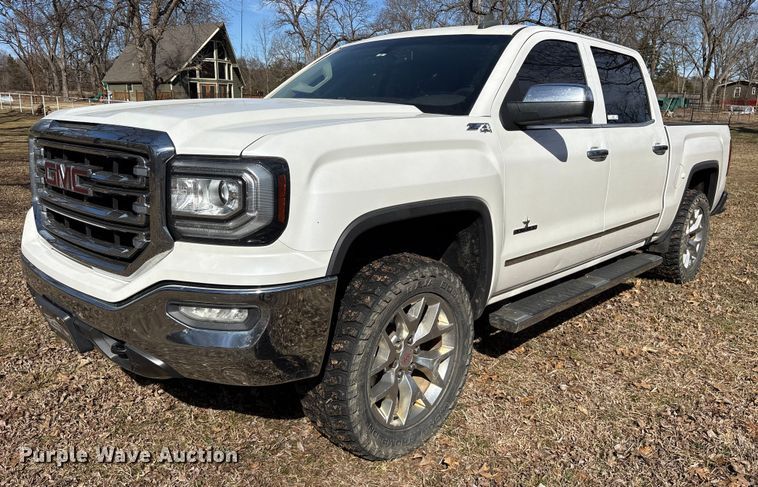 2018 GMC Sierra 1500 Crew Cab pickup truck - ES8581