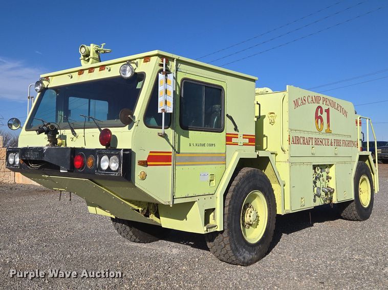 1985 Oshkosh Low Tilt pumper fire truck - ET1350