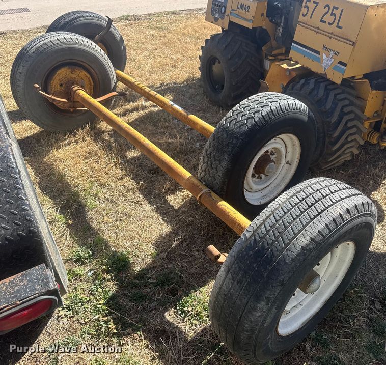 (2) trailer axles - ET1562