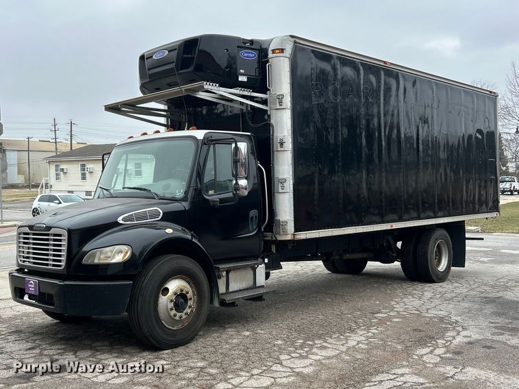 2009 Freightliner M2 refrigerated truck - ET7000