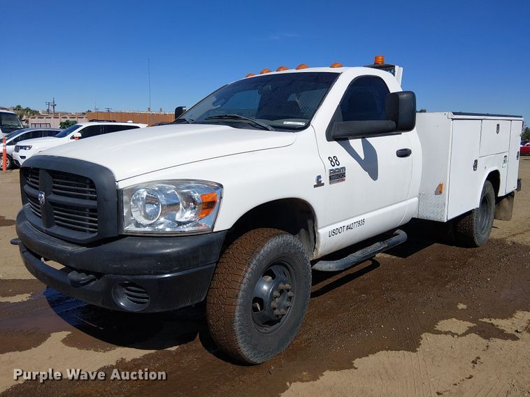 2008 Dodge Ram 3500 utility bed pickup truck - EU2637