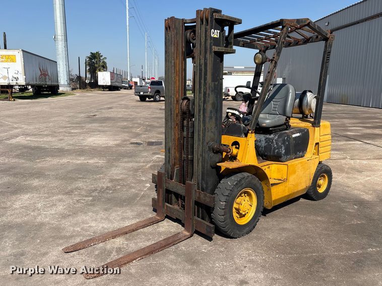 Caterpillar forklift - EU7412