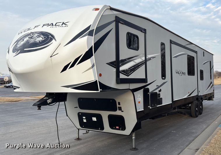 2022 Forest River Cherokee Wolf Pack Platinum camper - EV2740