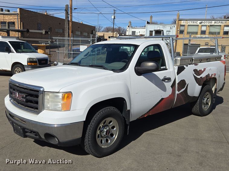 2010 GMC Sierra 1500 pickup truck - EV5510
