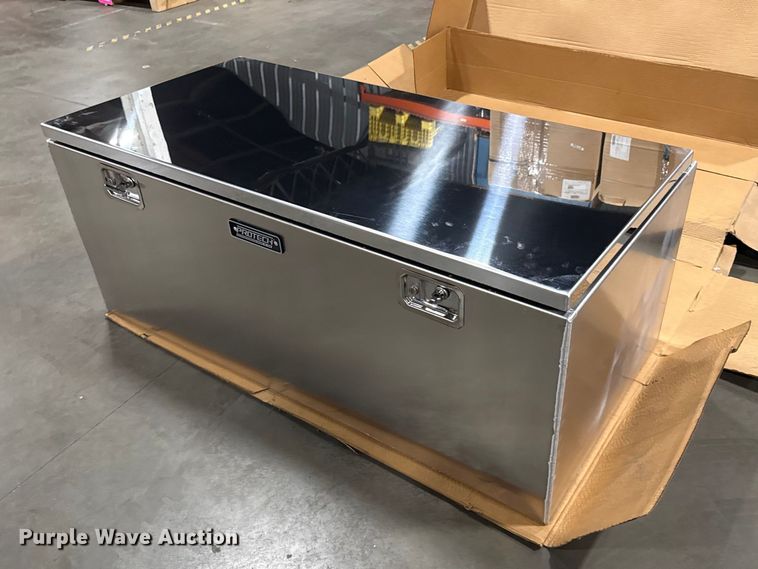 (2) Protec toolboxes - EV7511