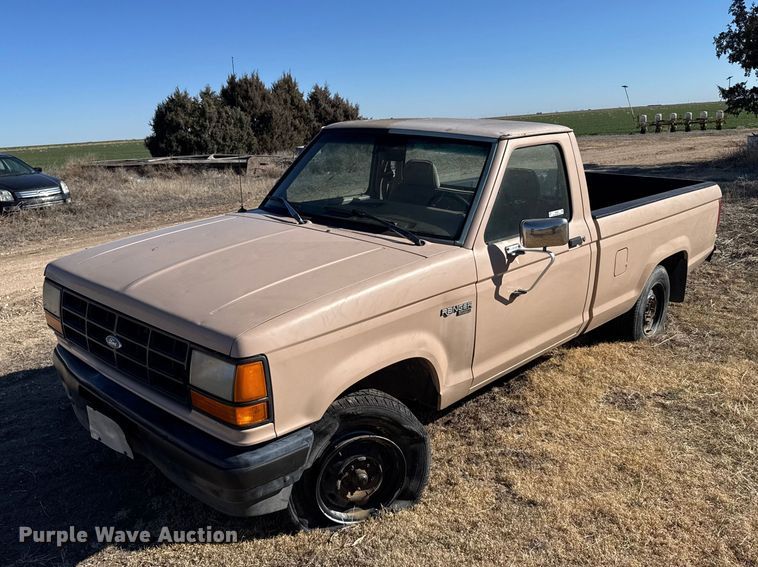 1992 Ford Ranger pickup truck - FB0906