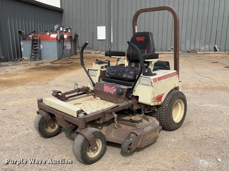 Grasshopper 125V ZTR lawn mower - FB3116