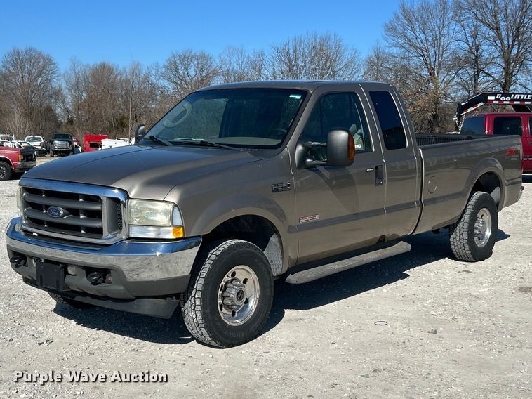 2004 Ford F250 Super Duty Ext. Cab pickup truck - FC5101