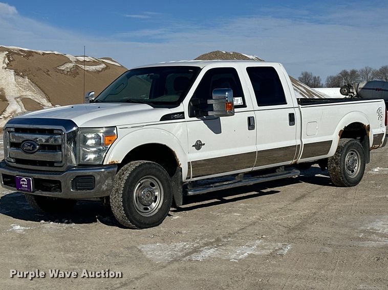 2011 Ford F250 Super Duty Crew Cab pickup truck - FK0004