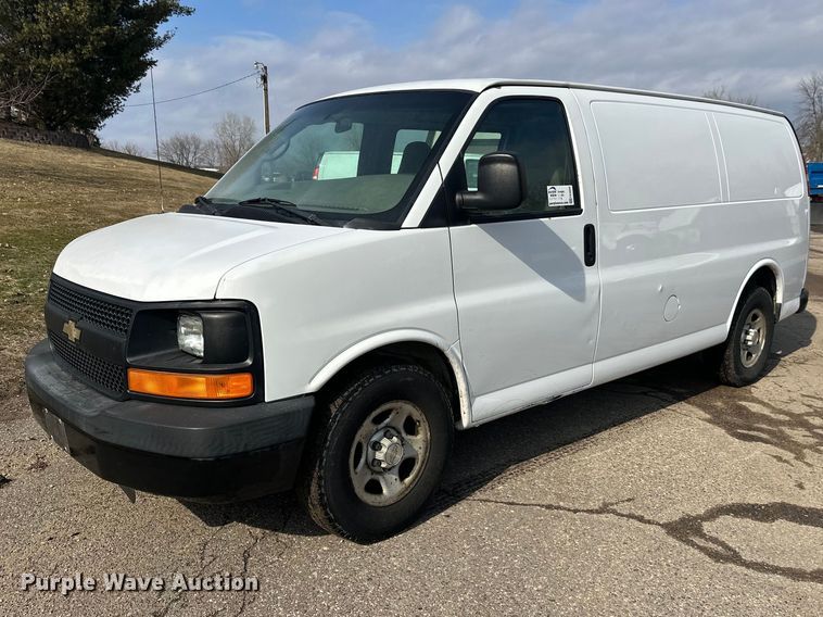 2008 Chevrolet Express van - FK0005