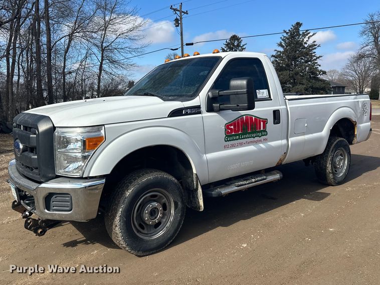 2015 Ford F350 Super Duty pickup truck - FK1715