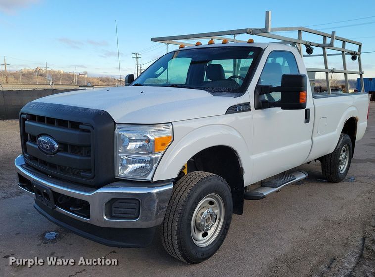 2015 Ford F350 pickup truck - NK9812