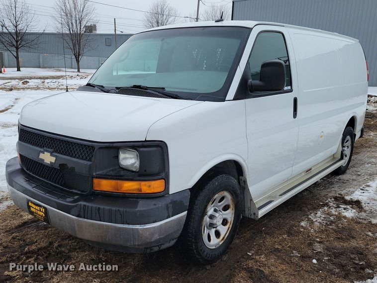 2014 Chevrolet  Express  delivery van - NK9826