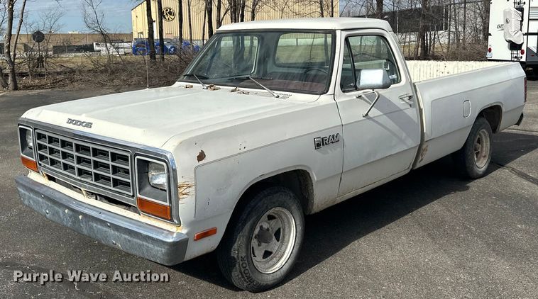 1981 Dodge D150 pickup truck - OJ9948
