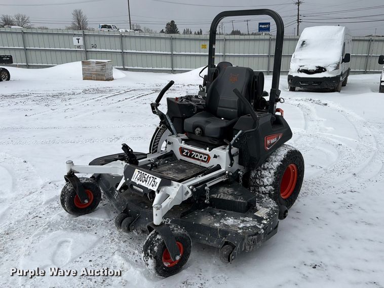 2024 Bobcat ZT7000 ZTR lawn mower - YA1996