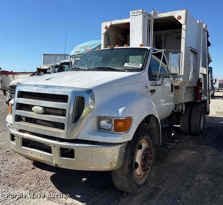 2007 Ford F650 Super Duty refuse truck - YA2500