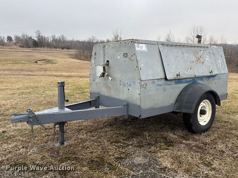 1994 LeRoi International Inc. Q185JD-E air compressor - DQ4359