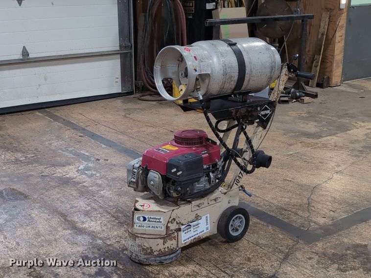 Edco TG10-11hp floor burnisher - DV0836