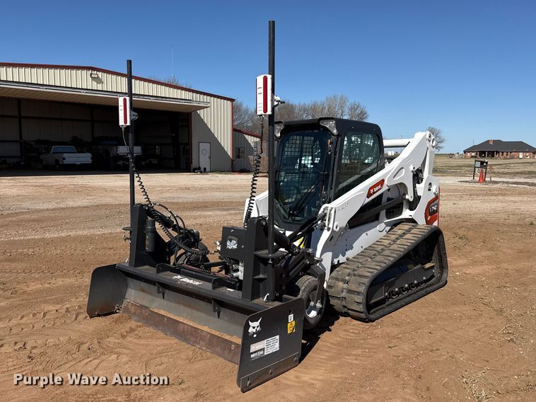2024 Bobcat T740 tracked skid steer loader - DZ5124