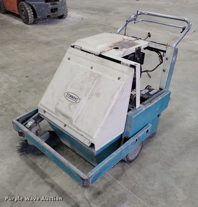 Tennant sweeper - EA2856