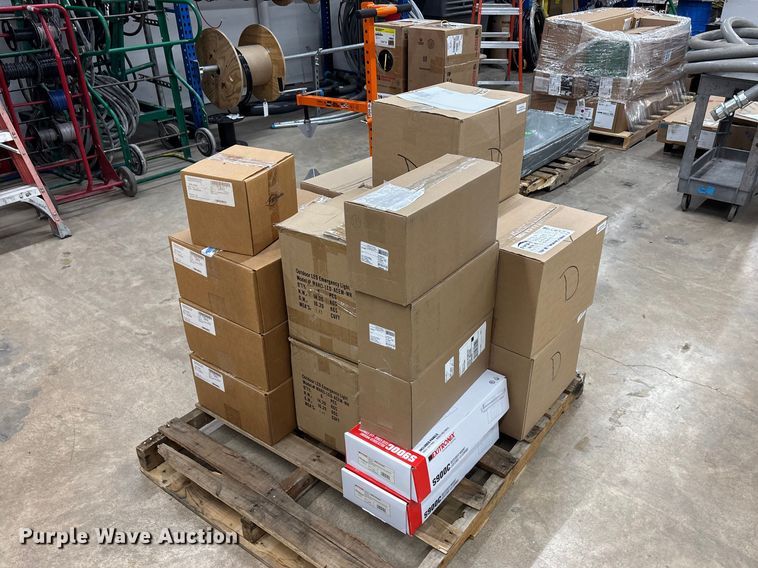 Lights and exit signs - EA4456